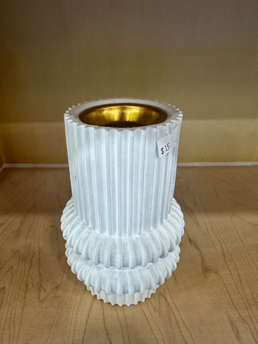 Black or White Ribbed Incense Burner
